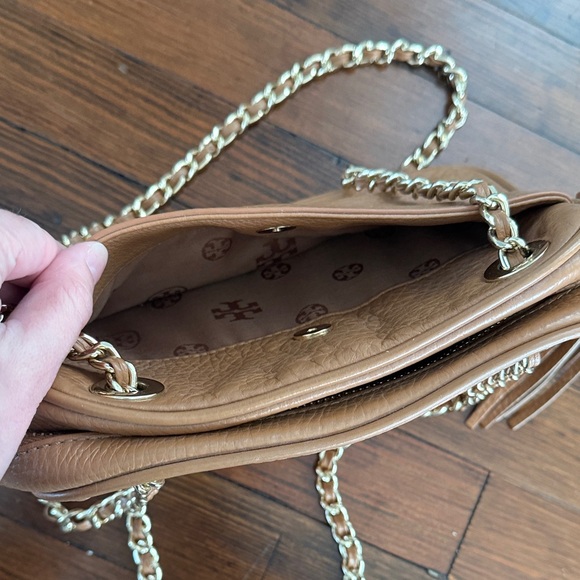 Tory Burch Thea Royal Tan Crossbody Bag with Gold Chain - Picture 10 of 11